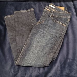 Levi 712 slim cut jeans in dark denim
